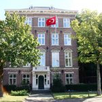 Türk gençleri SBS 6 ekibine saldırdı