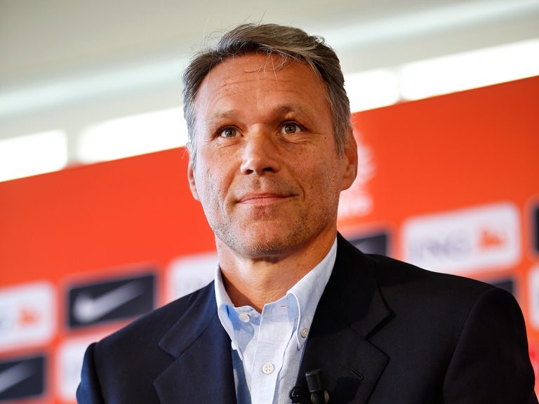 FIFA’dan Van Basten’e Görev