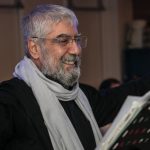 Üst geçide çarpıp devrildi