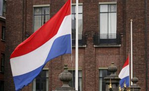hollanda-bayragi-reu-1520923_2