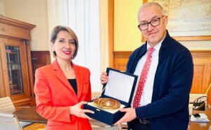 baskonsolos Kisacik Aboutaleb i ziyaret etti