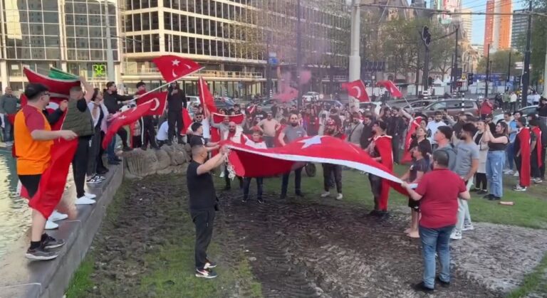 erdoganin kazanmasina sevindiler (1)