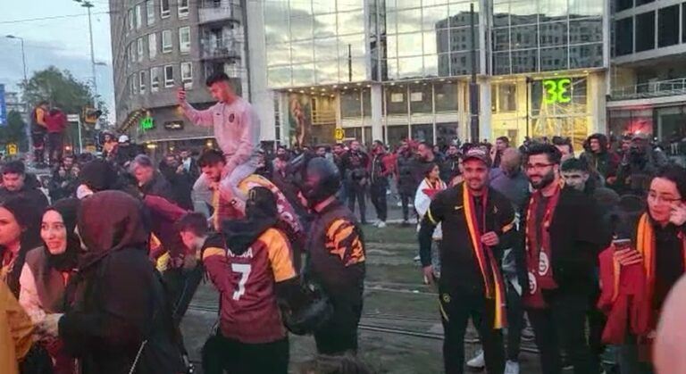sampiyon cimbom coskusu 2023 (1)