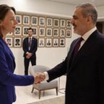 Hollanda’da Müslümanları araştırma skandalı