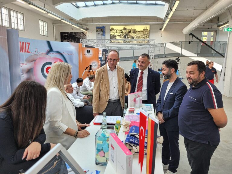 1’incisi Düzenlenen Münih Sağlık ve Estetik Fuarında Türkiye’de sunulan imkanlar tanıtıldı