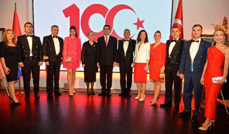 Lahey Büyükelçiliği Cumhuriyetin 100. yıl dönümü
