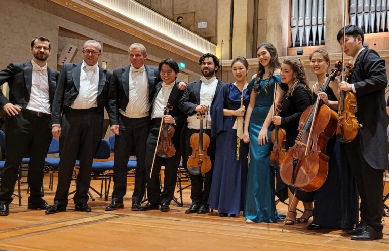 İlyun ve Orkestra