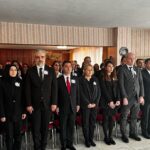 Pegida Lideri Mahkeme Salonunda Kuran-ı Kerim’i Yırttı