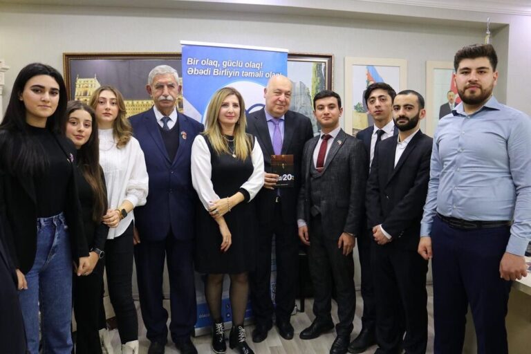 20 OCAK ŞEHİTLERİ SAYGI DURUŞU İLE ANILDI