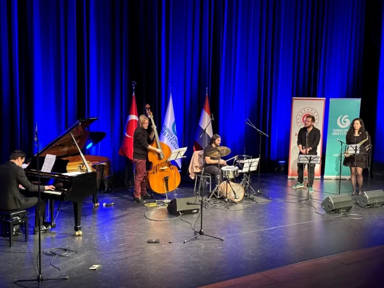 Amsterdam Yunus Emre Enstitüsü’nden Türk Müziği Konseri