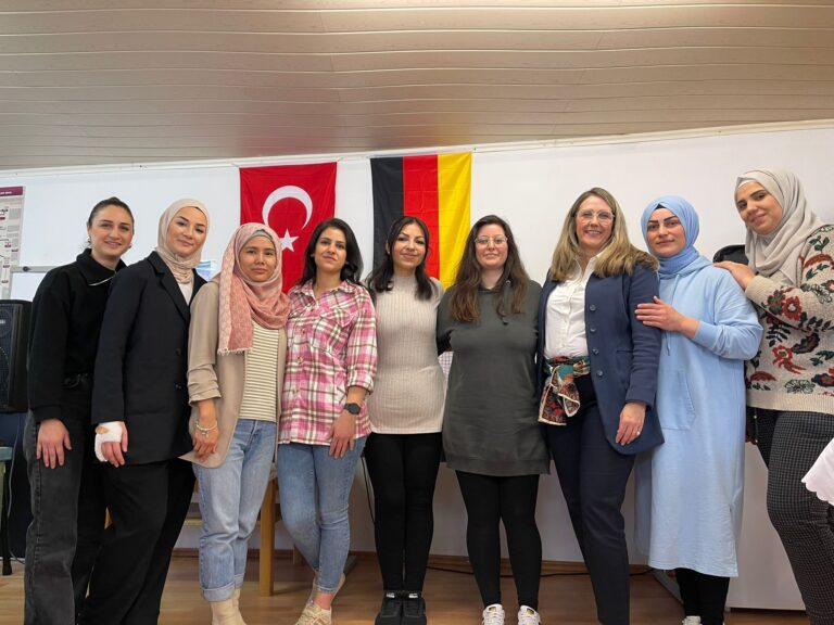 Vilsbiburg Belediye Başkanı Sibylle Entwistle’den Muslim Gemeinde’ye ziyaret
