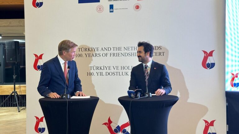 Turizm Bakanlığı’ndan Hollan’da ile dostluk vurgusu!