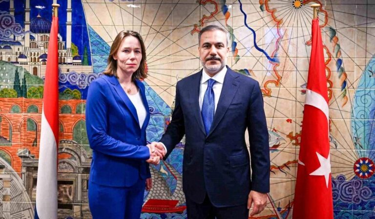 Dışişleri Bakanı Hakan Fidan, Hollanda Dışişleri Bakanı ile Brüksel’de Görüştü