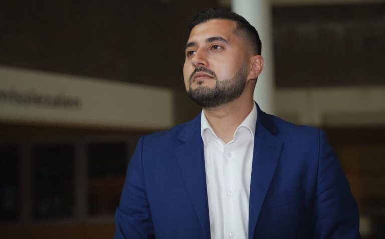 DENK Partisi Milletvekili Doğukan Ergin’den Hollanda’da Süresiz Oturma İzni Olanlara Kritik Uyarı