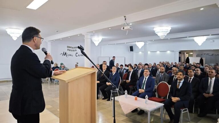 munihte Ramazan Ayı Öncesi Din Görevlileriyle toplanti