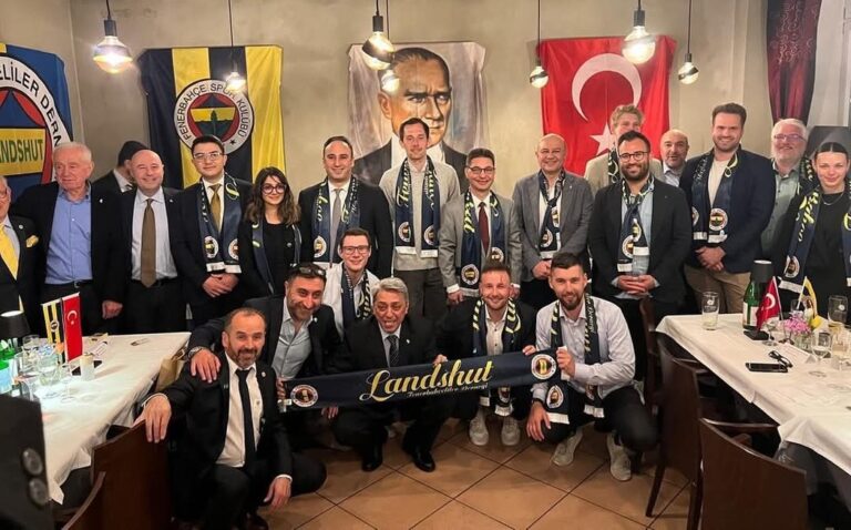 Fenerbahçe Beko ve FC Bayern Münih Basketbol Takımı Maç Öncesi Bir Araya Geldi