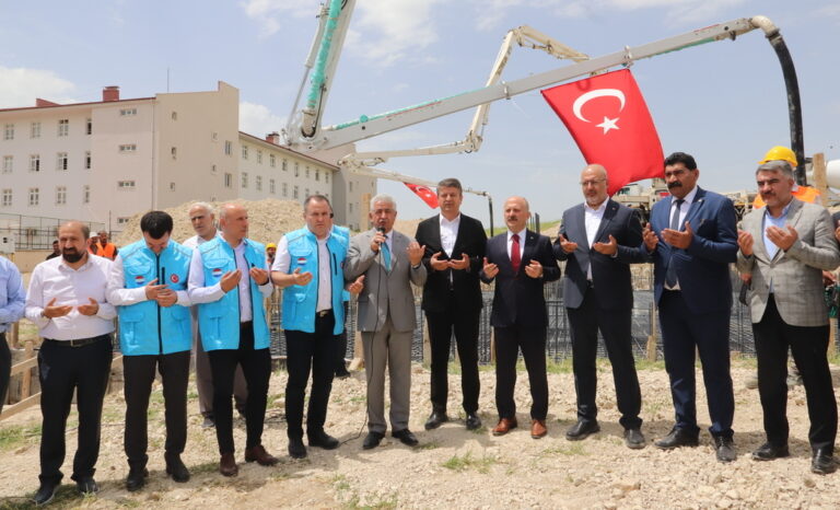 Adıyamanda Cami ve Hafızlık Kur’an Kursu’nun Temeli