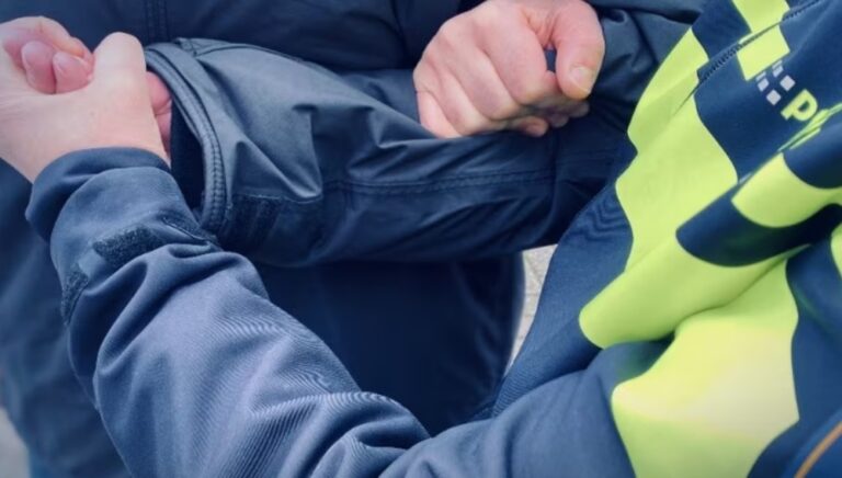 politie tutuklama (1)