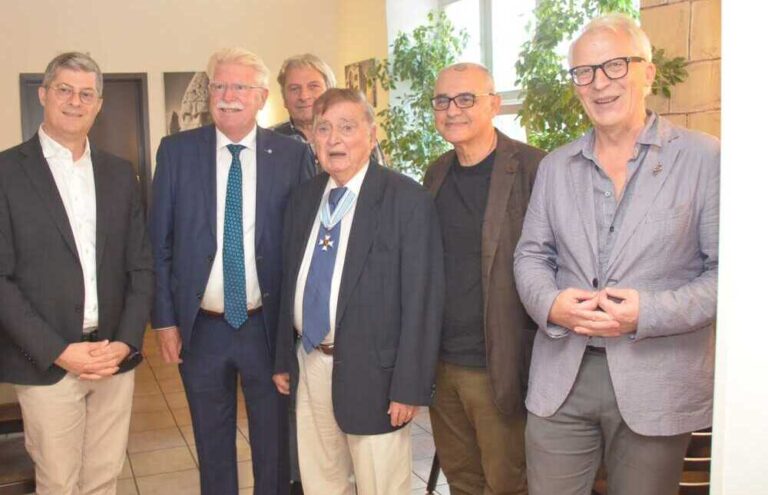 Orhan Tinegin 90 Yaşında1 (1)