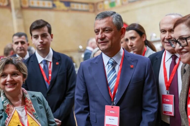 özgür özel amsterdamda1 (1)