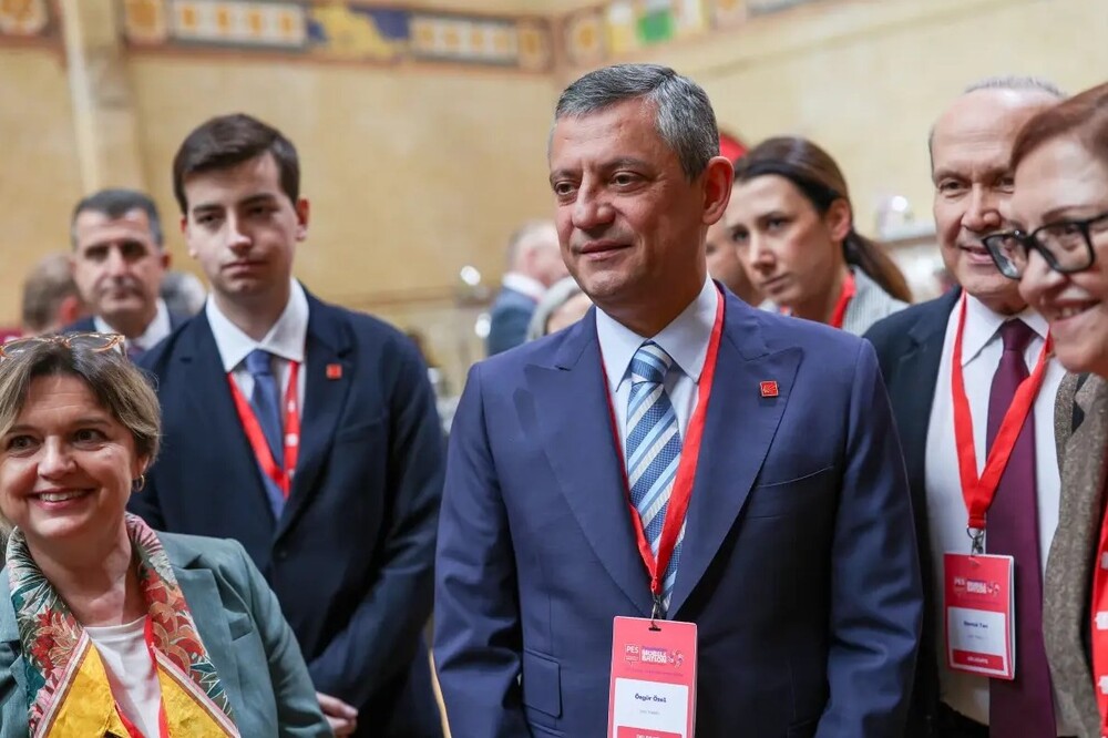 özgür özel amsterdamda1 (1)