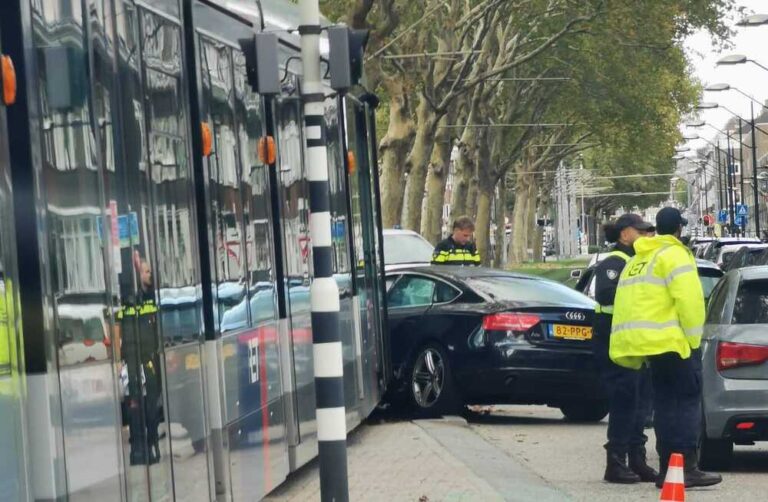 tramwayla taksi kaza1