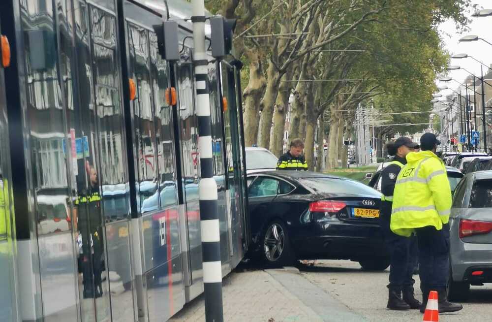 tramwayla taksi kaza1