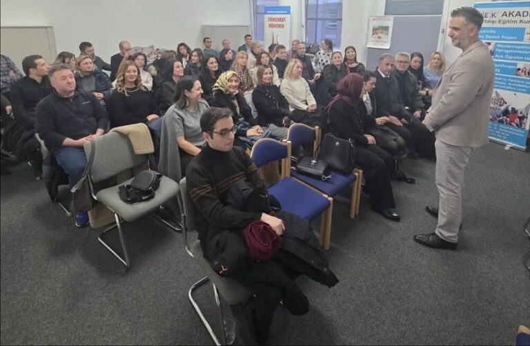 Münih te 24 Kasım Öğretmenler Günü1