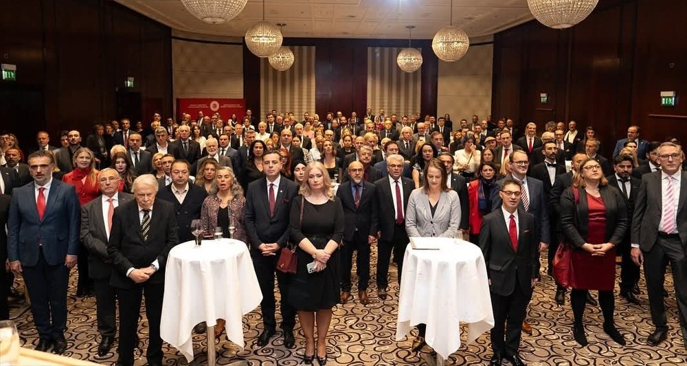 münih cumhuriyet kutlaması4