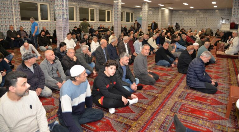Türkiyem Camii Arnhem-Hollanda (