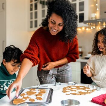 Univé - Decemberstress: kwart Nederlanders ziet op tegen feestdagen door sociale druk
