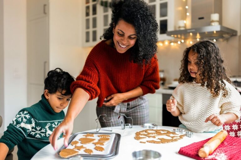 Univé - Decemberstress: kwart Nederlanders ziet op tegen feestdagen door sociale druk