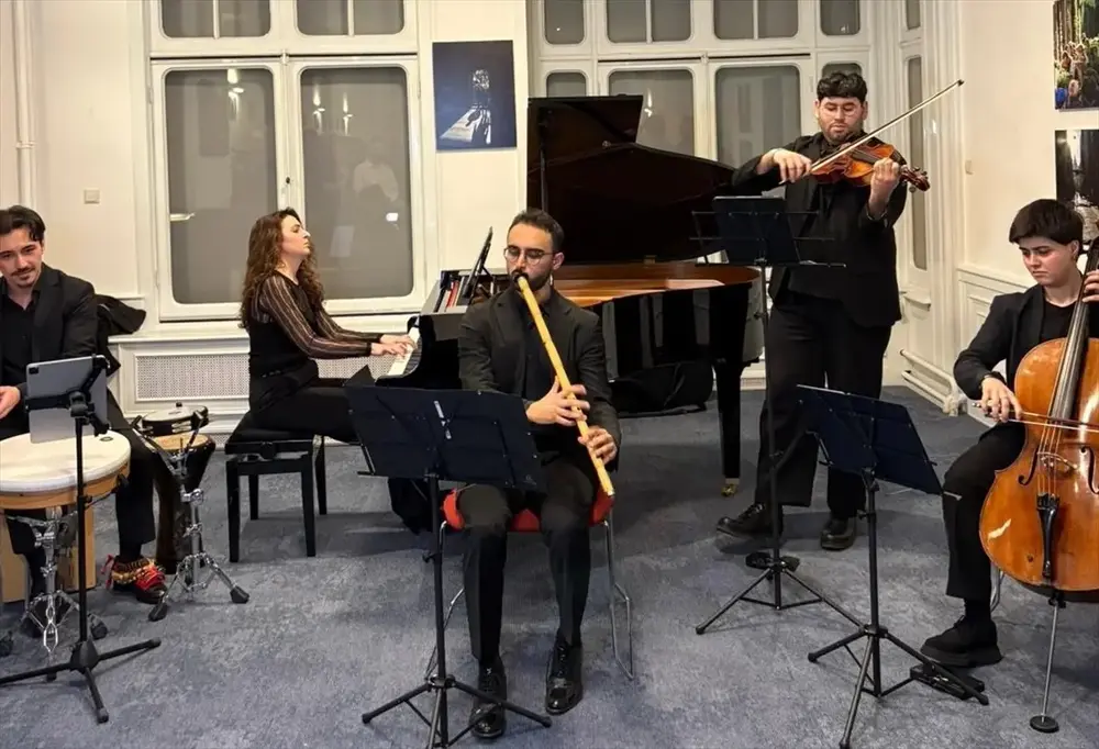 hollanda-nin-baskenti-amsterdam-