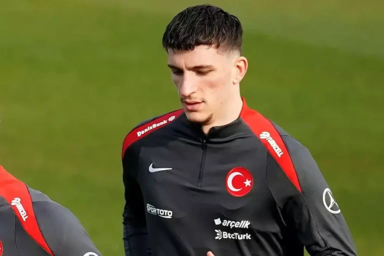 4-buyukler-pesinde-kosmustu-ahmet can kaplan