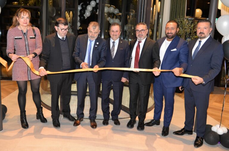 Simtronic 45. yılı Kuruluşunu Ku