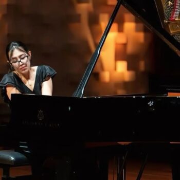 arya su gülenç (1)