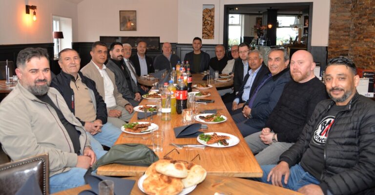 DTİK Hollanda Üyelerini DTİK Dan