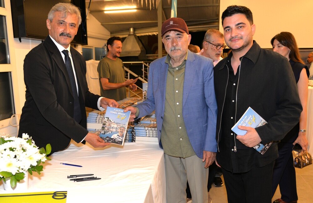 Bir Kalem, Bir Şehir Marmaris’te Okurlarıyla Buluştu
