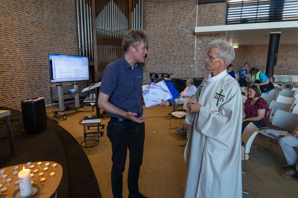 120.000 kaarten naar Tweede Kamer