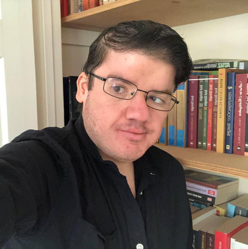 Sağlık Mücadelesini Edebiyatla Taçlandırdı: Erkut Dinç’in İkinci Kitabı ‘Acı Gülümseyiş’ Çıktı