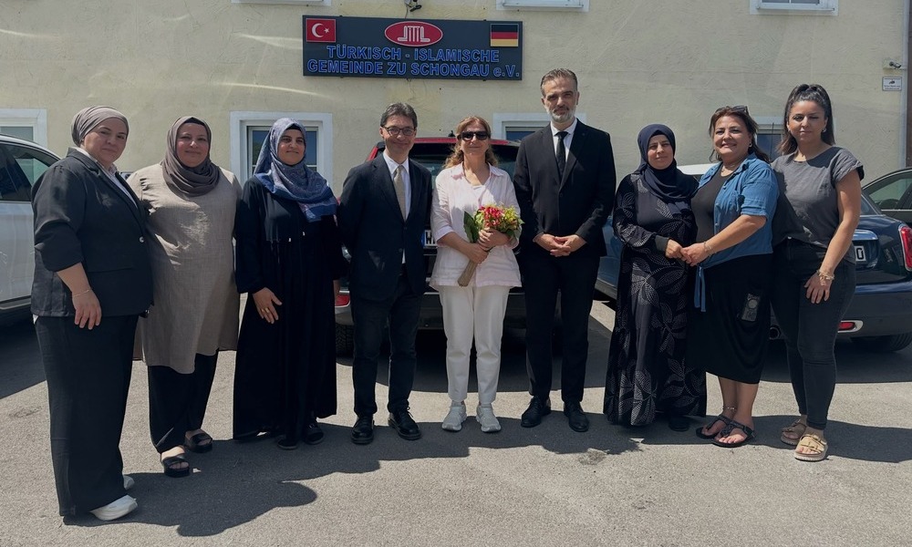 OKUL SALDIRISINDA TÜRK ÖĞRETMENİN SOĞUKKANLILIĞI