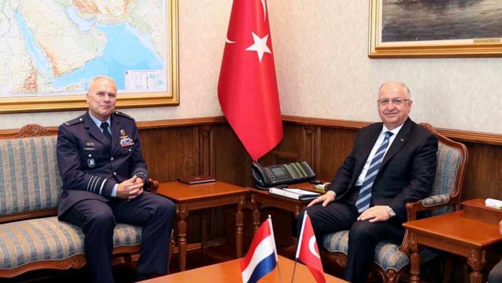 Hollanda Genelkurmay Başkanı Ankara’da: Türkiye ile Üst Düzey Askeri Temas