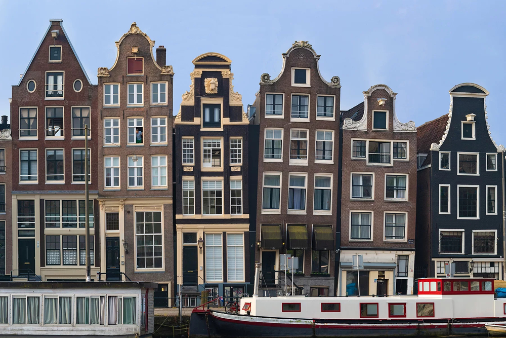 Hollanda’daki evler neden yamuk?