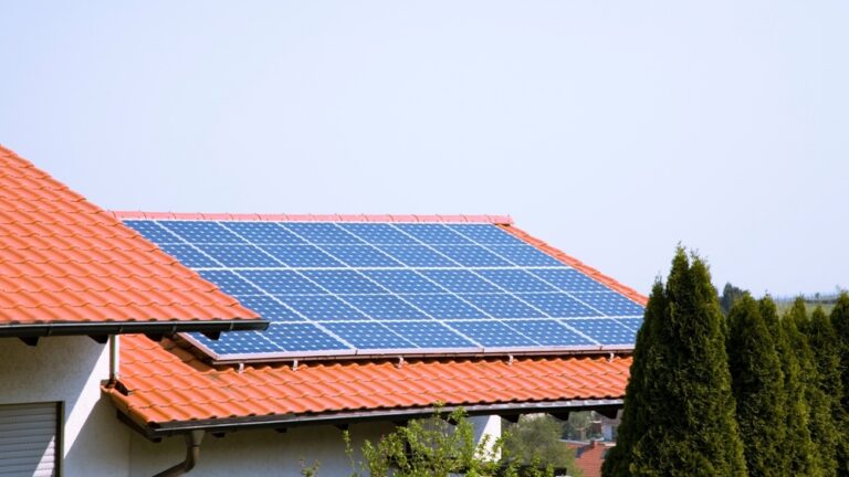 Hollanda’da Güneş Enerjisinde Rekor: Temmuzda 4 Milyar kWh Elektrik Üretildi