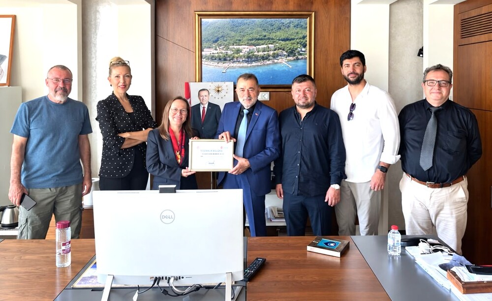 Turugut Torunoğulları Muğla Vergi Rekortmenleri Arasında Yer Alıp Teşekkür Plaketi Aldı