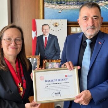 Turgut Torunoğulları'na Teşekkür (2)