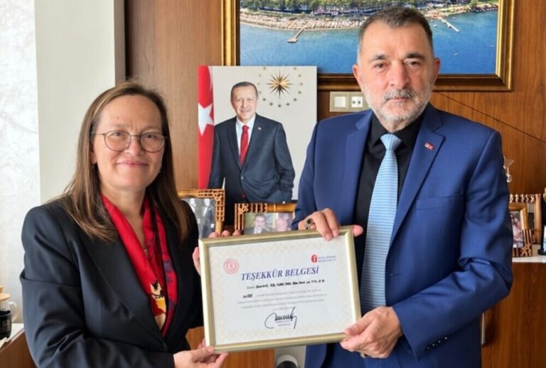 Turgut Torunoğulları'na Teşekkür (2)